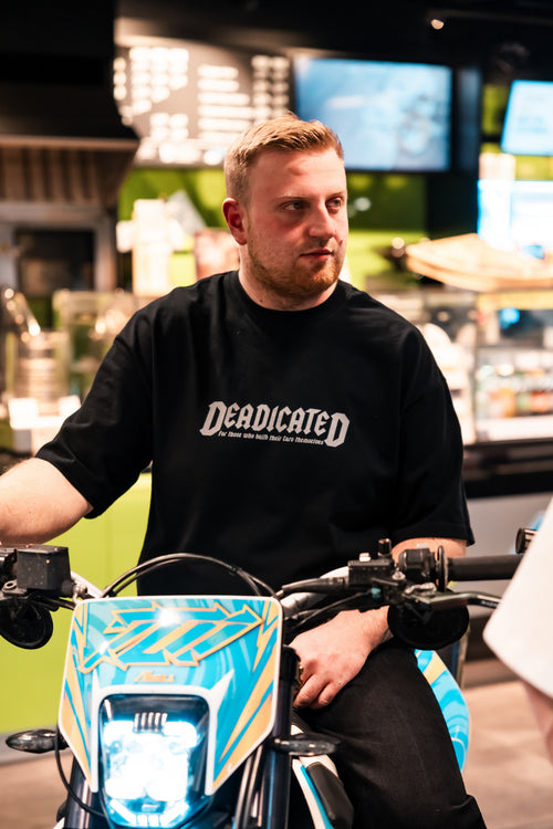 DEAD VALUES. Heavyweight Tee